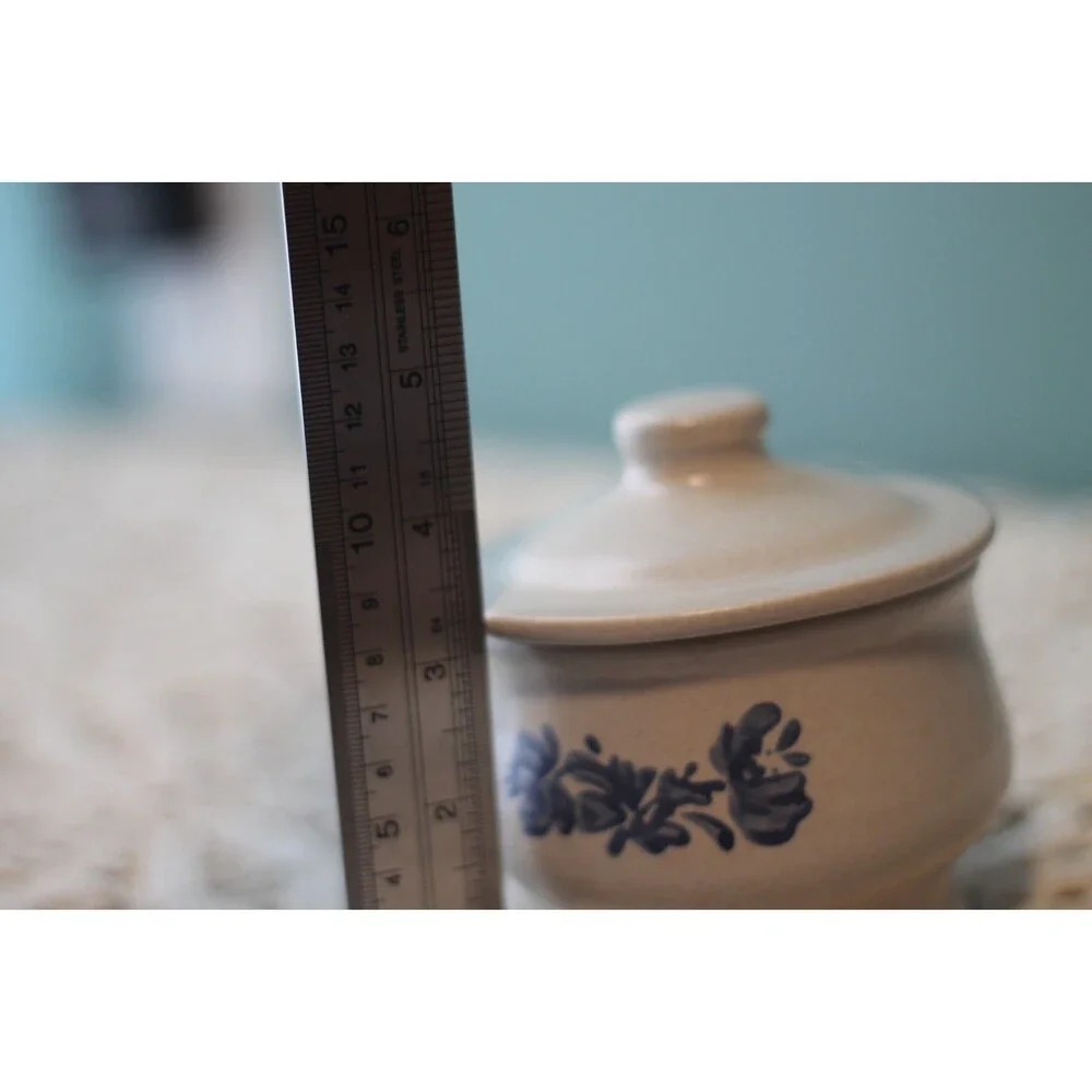 Vintage Pfaltzgraff Yorktowne Stoneware Lidded Sugar Bowl Blue Floral on Gray